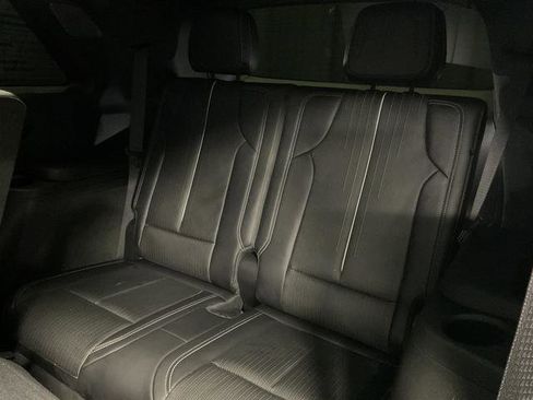 Used 2026 Cadillac Vistiq Sport image 9