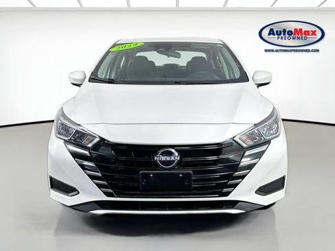 Used 2024 Nissan Versa SV FWD image 6