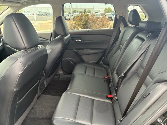 Certified 2022 Nissan Rogue SV w/ SV Premium Package FWD image 19