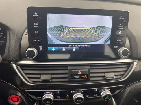 Used 2022 Honda Accord Sport image 18