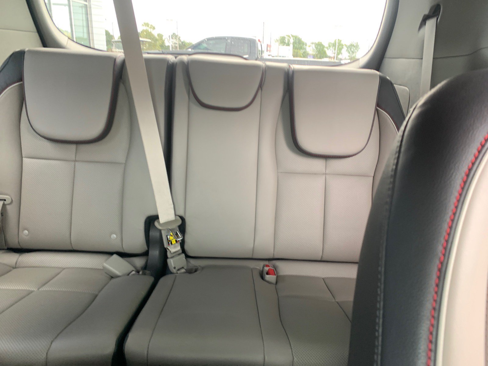Used 2016 Kia Sedona SX FWD image 7