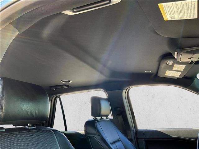 Used 2018 Ford Expedition XLT w/ Equipment Group 202A RWD image 13