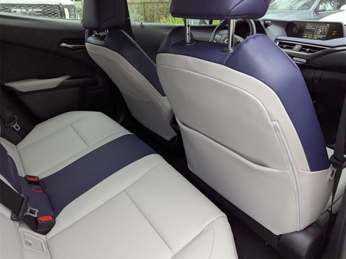 Used 2021 Lexus UX 200 w/ Premium Package image 18