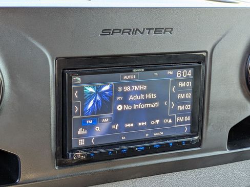 Used 2022 Mercedes-Benz Sprinter 2500 image 24