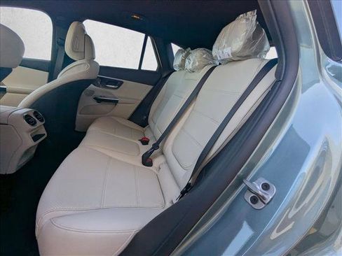Used 2026 Mercedes-Benz GLC 300 image 15