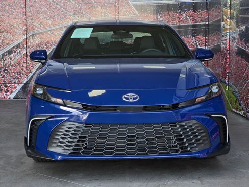 Certified 2026 Toyota Camry SE FWD image 3
