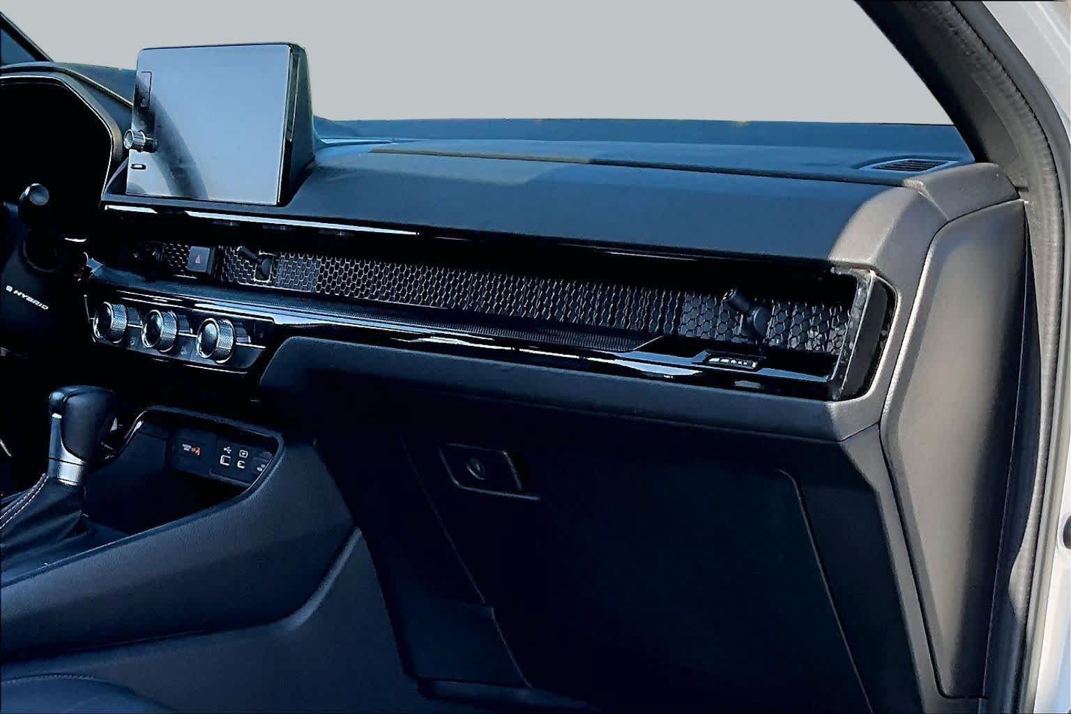 Used 2025 Honda CR-V Sport Touring image 19
