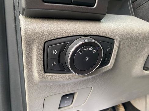 Certified 2019 Ford F250 XLT w/ XLT Premium Package image 17