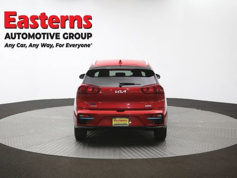 Used 2022 Kia Niro EX w/ Cold Weather Package FWD image 37