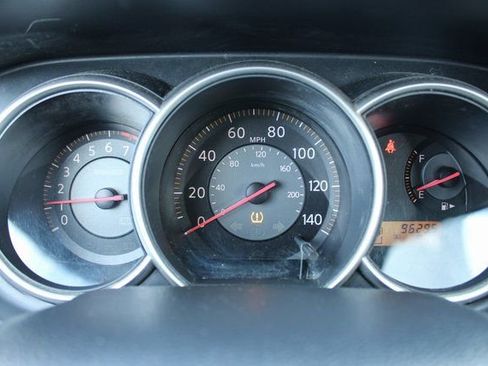 Used 2008 Nissan Versa 1.8 S w/ PWR Pkg image 24