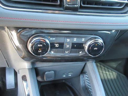 New 2025 Chevrolet TrailBlazer RS w/ Convenience Package image 24