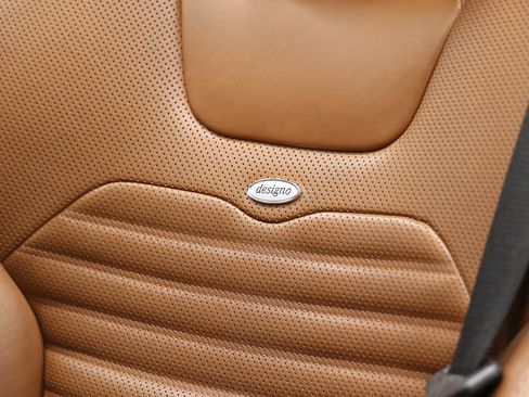 Used 2014 Mercedes-Benz SL 550 image 16