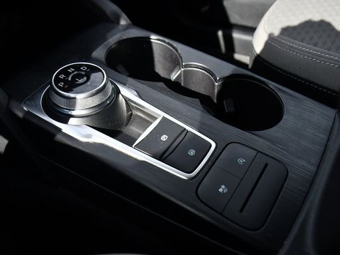 Used 2022 Ford Escape SE w/ Cold Weather Package image 29