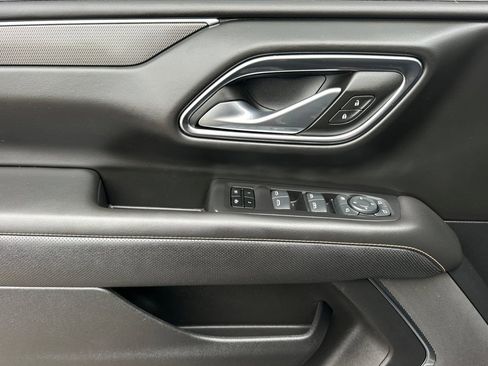 Used 2024 GMC Yukon AT4 image 11