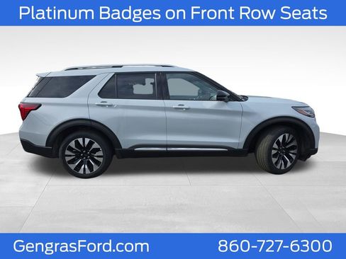 Certified 2025 Ford Explorer Platinum w/ LUX Leather Package AWD/4WD image 9