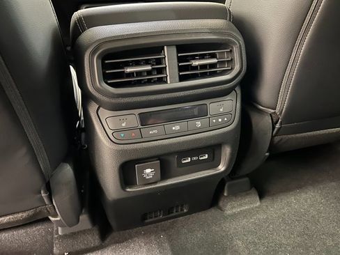 New 2025 Honda Pilot Elite image 30