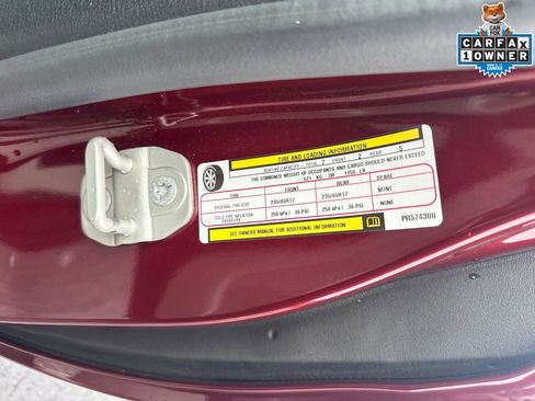 Used 2023 Chrysler Pacifica Touring-L FWD image 37
