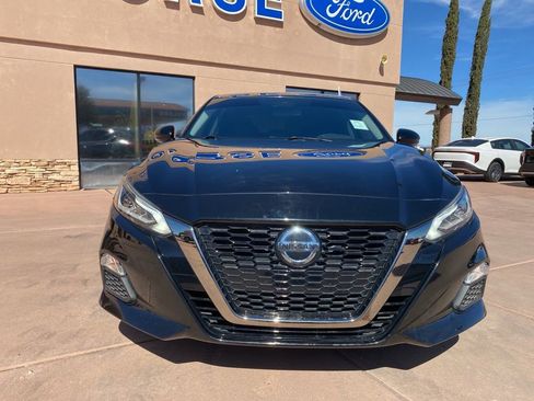 Used 2021 Nissan Altima 2.5 SR w/ SR Premium Package image 12