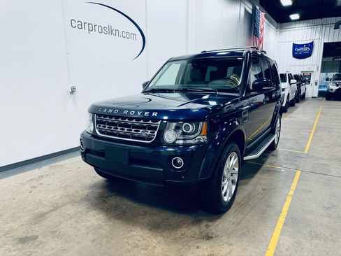 Used 2016 Land Rover LR4 HSE image 3