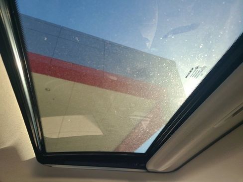 Used 2022 Nissan Altima 2.5 SV w/ SV Premium Package image 32