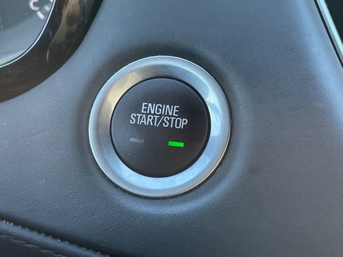 Used 2020 Cadillac XT5 Premium Luxury w/ Platinum Package image 18