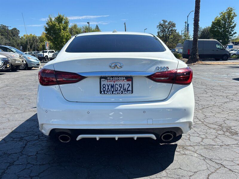 Used 2018 INFINITI Q50 Red Sport 400 w/ Sensory Package (Sport) RWD image 4