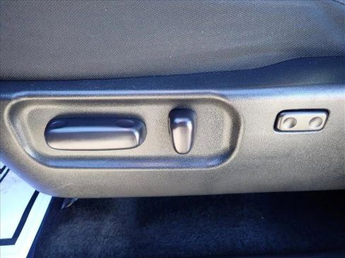 Used 2022 Toyota Tacoma SR5 image 12