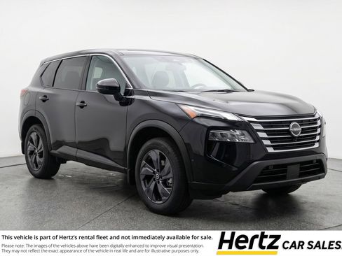 Used 2025 Nissan Rogue SV image 1