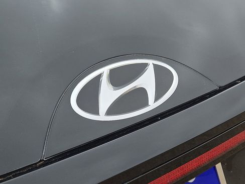 Used 2024 Hyundai Tucson SEL w/ Convenience Package FWD image 12