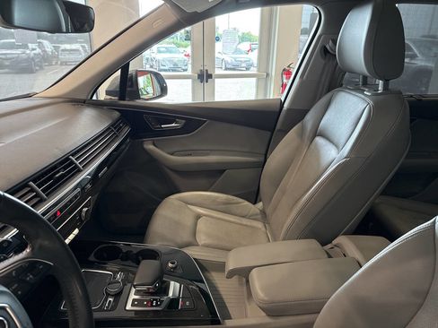 Used 2017 Audi Q7 3.0T Premium Plus image 21
