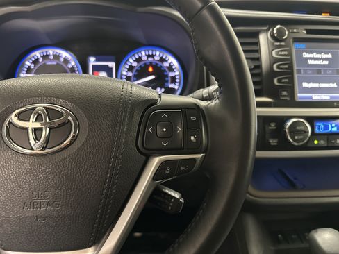 Used 2018 Toyota Highlander Limited w/ Protection Package #3 AWD/4WD image 20