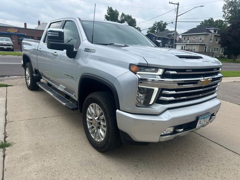 Used 2022 Chevrolet Silverado 3500 High Country image 4