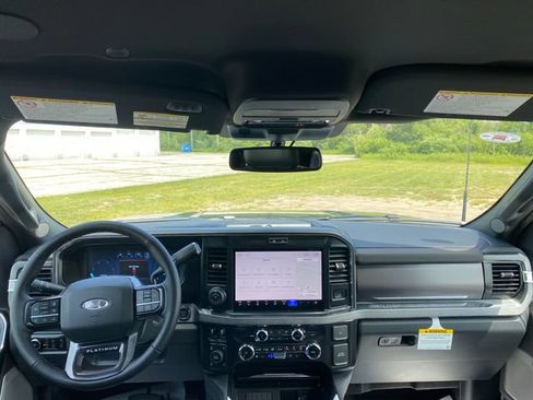 New 2026 Ford F250 Platinum w/ FX4 Off-Road Package AWD/4WD image 17