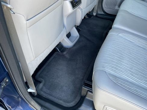 Used 2015 Toyota Highlander Plus AWD/4WD image 31