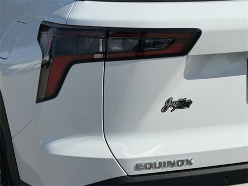 New 2026 Chevrolet Equinox LT w/ Convenience Package II image 6