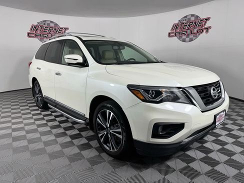 Used 2018 Nissan Pathfinder Platinum image 9