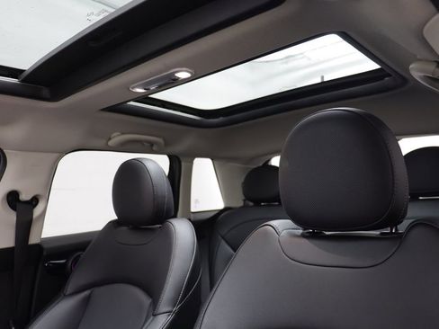 Used 2019 MINI Cooper S w/ Signature Upholstery Package image 14