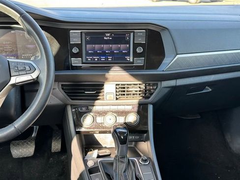 Certified 2024 Volkswagen Jetta SE FWD image 14