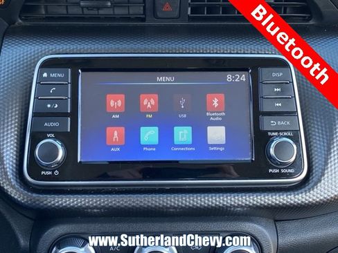 Used 2020 Nissan Kicks S image 23