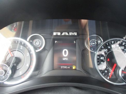 Used 2024 RAM 3500 Tradesman w/ Chrome Appearance Group image 20