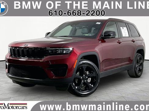 Used 2023 Jeep Grand Cherokee Altitude AWD/4WD image 1