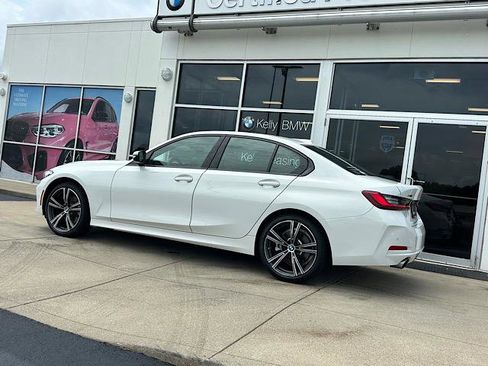 Certified 2023 BMW 330i xDrive Sedan w/ Premium Package AWD/4WD image 6