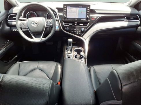 Used 2022 Toyota Camry XLE w/ Navigation Upgrade Package FWD image 17