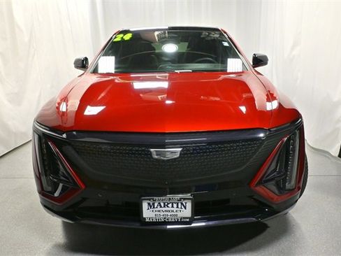 Used 2024 Cadillac Lyriq Sport image 8