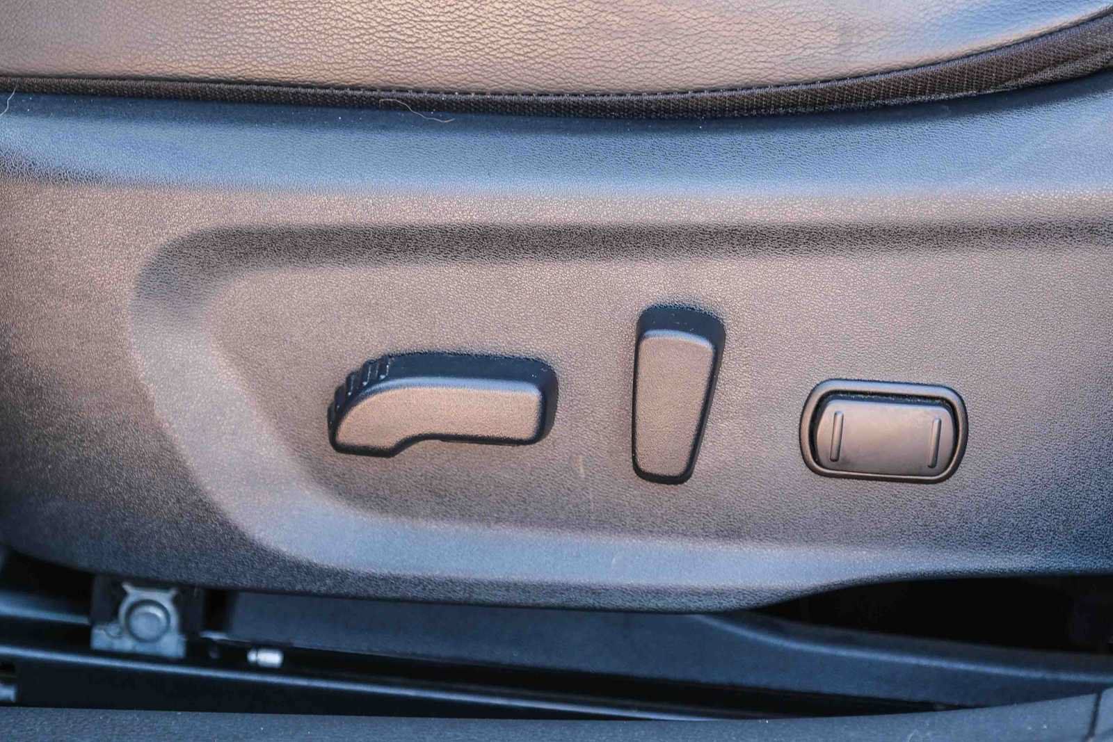 Used 2024 Nissan Sentra SR w/ SR Premium Package FWD image 24