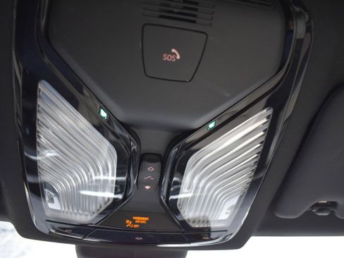 Used 2020 BMW 330i xDrive Sedan w/ Convenience Package image 23