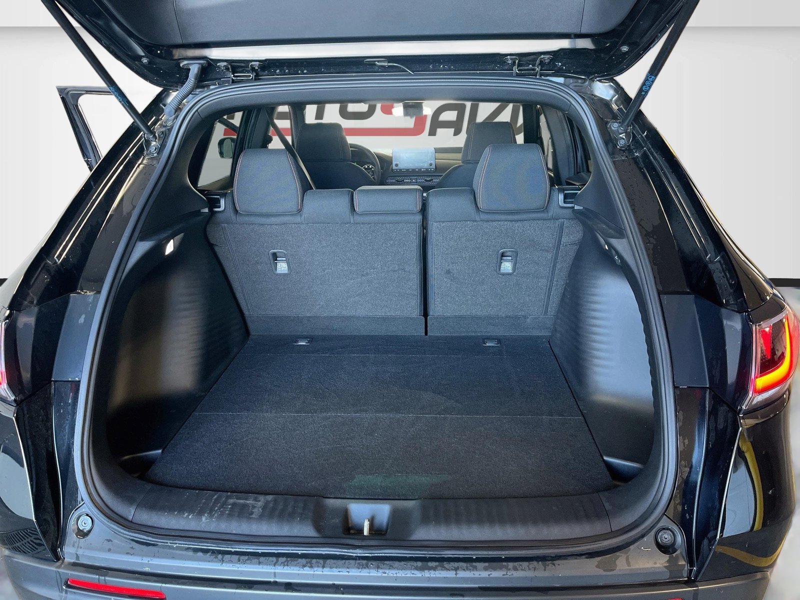 Used 2024 Honda HR-V Sport image 24