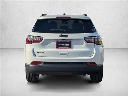 New 2026 Jeep Compass Latitude image 8