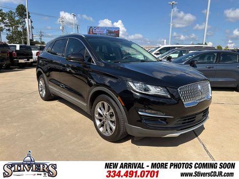 Used 2019 Lincoln MKC Select w/ Select Plus Package FWD image 1