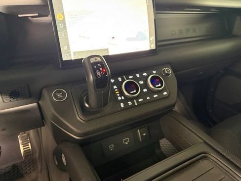 Used 2024 Land Rover Defender 110 Carpathian Edition AWD/4WD image 27